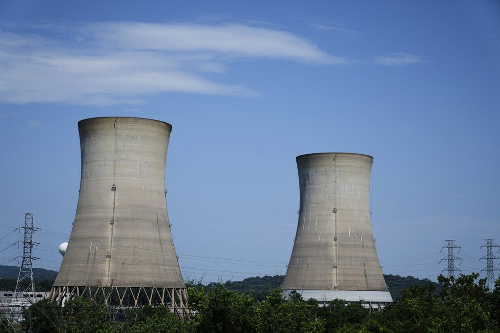 Federal regulators hear from the community about planned Three Mile Island restart